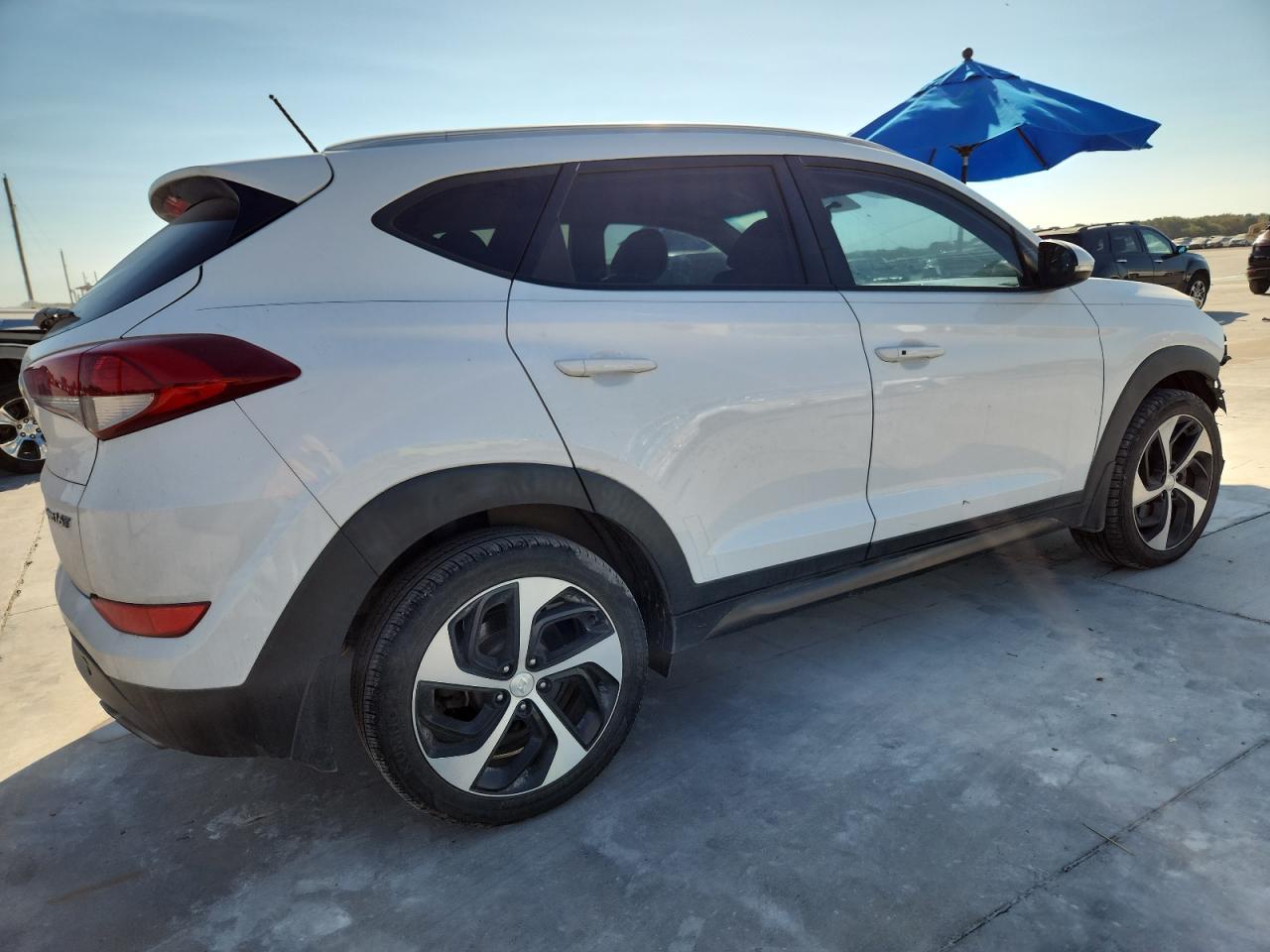 2016 HYUNDAI TUCSON