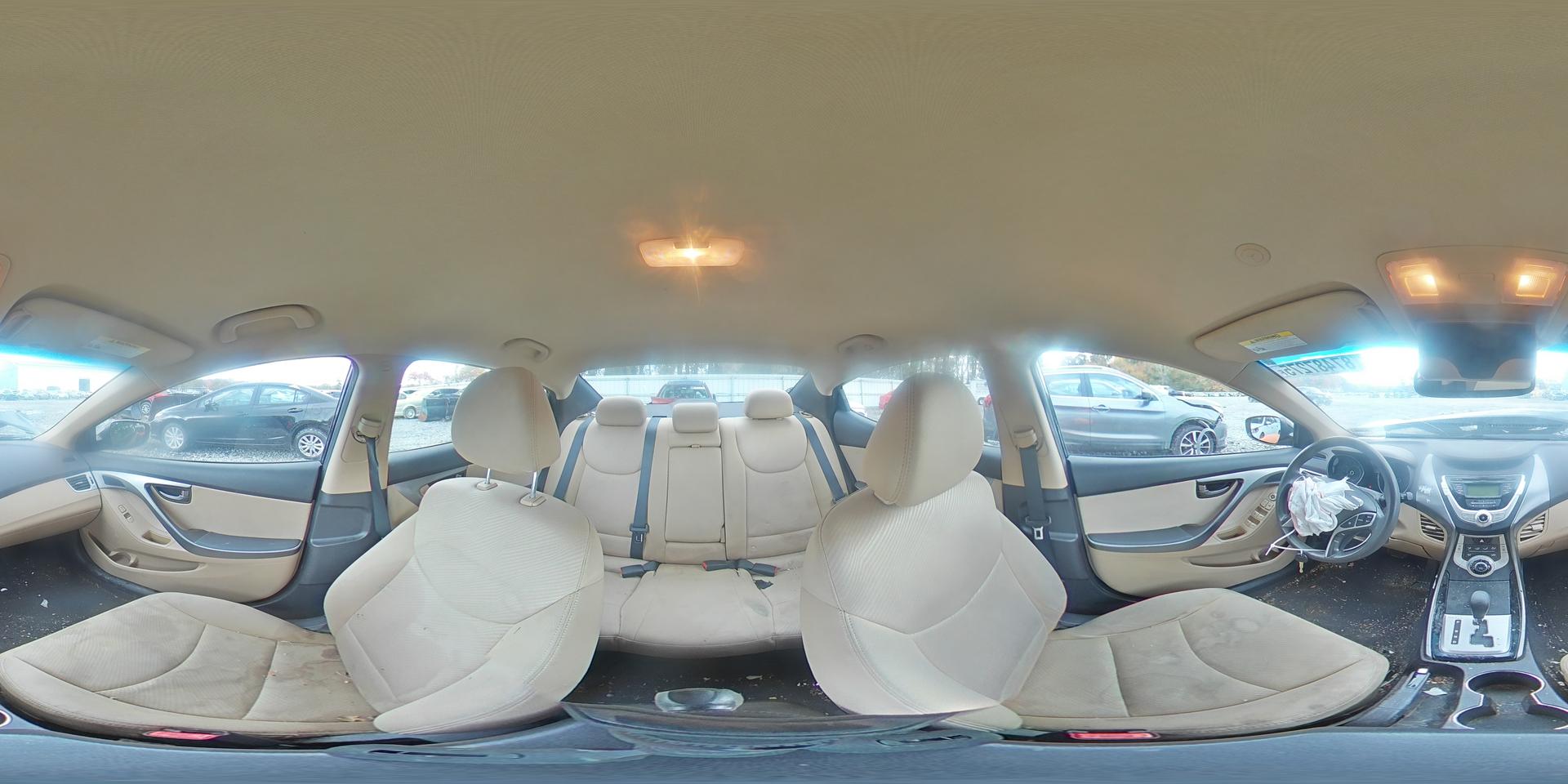 2012 HYUNDAI ELANTRA
