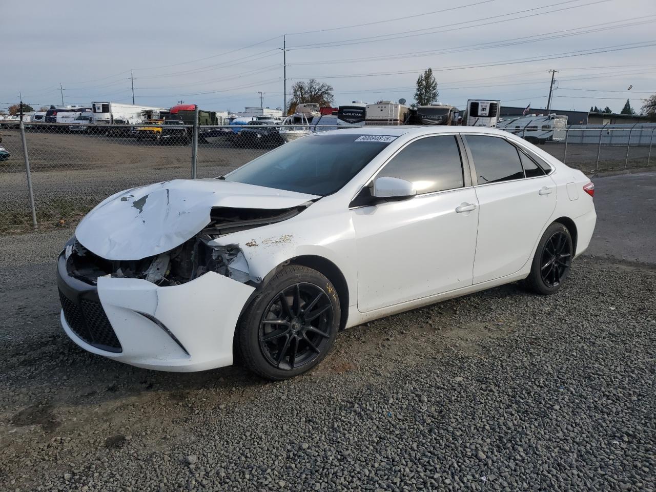 2016 TOYOTA CAMRY