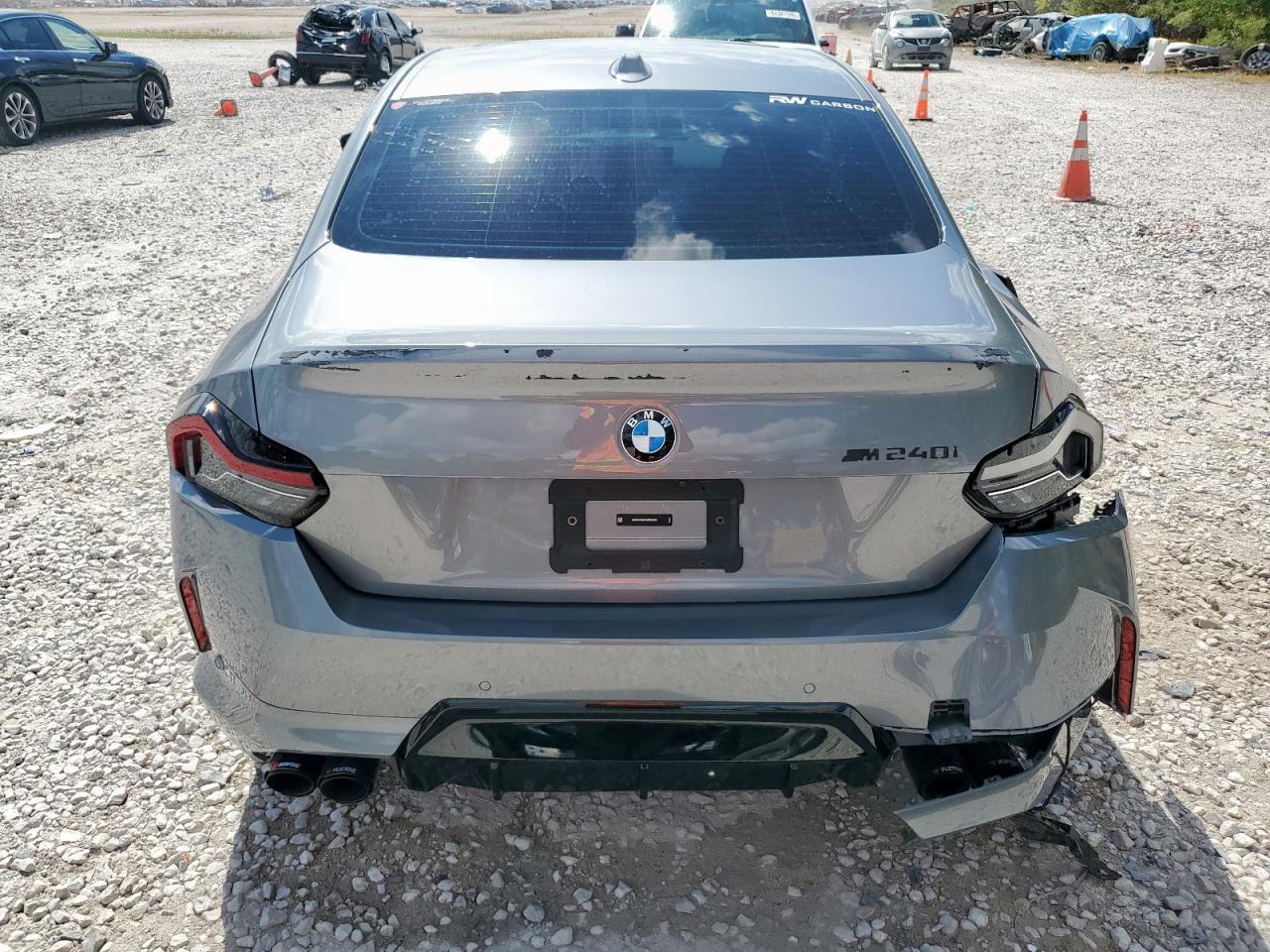 2025 BMW M240i