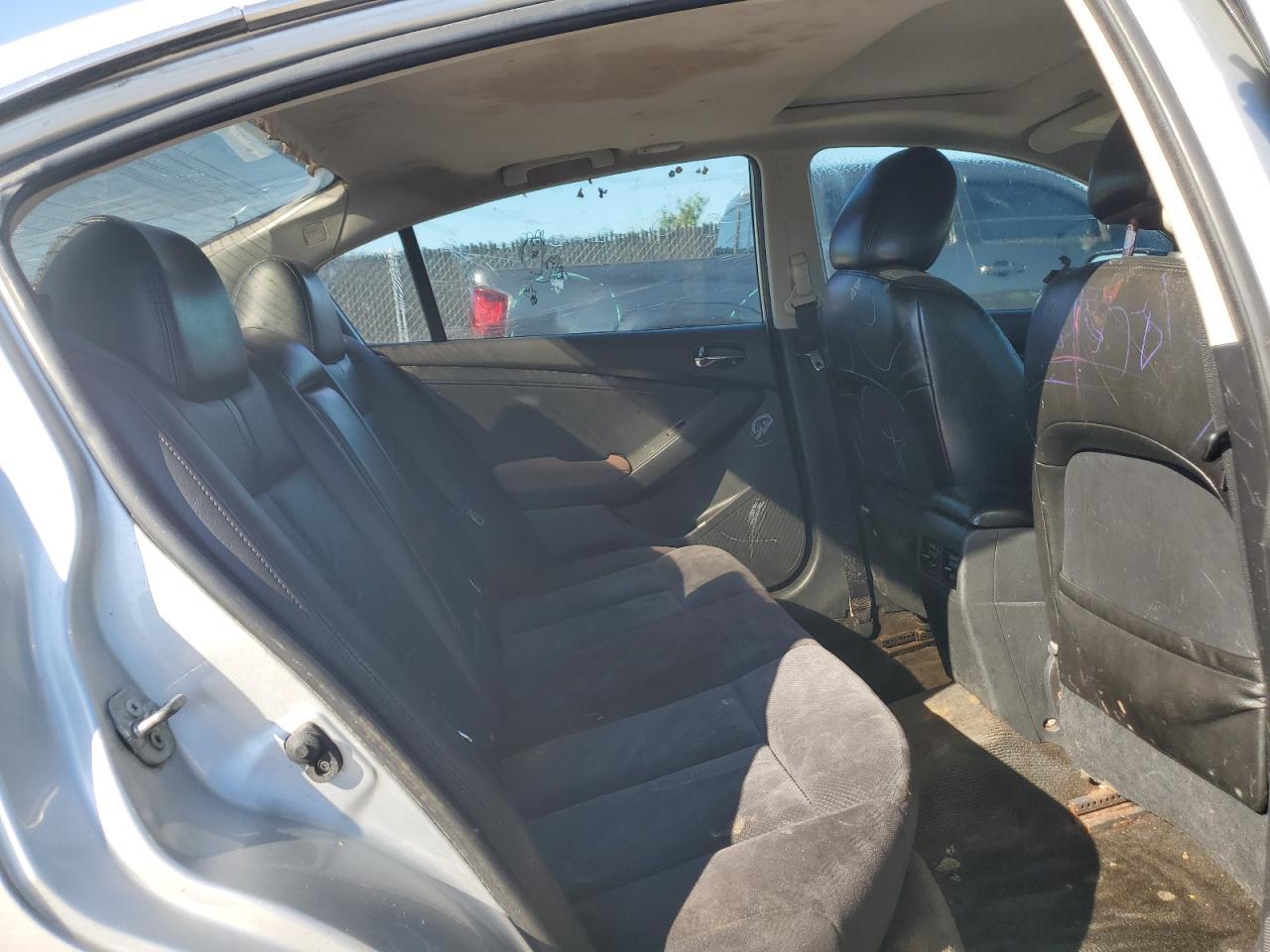 2012 NISSAN ALTIMA