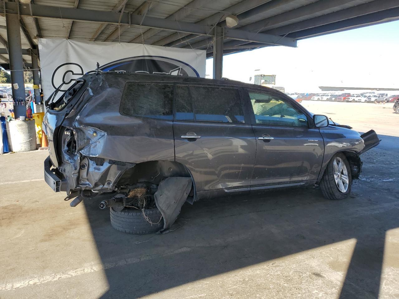 2010 TOYOTA HIGHLANDER