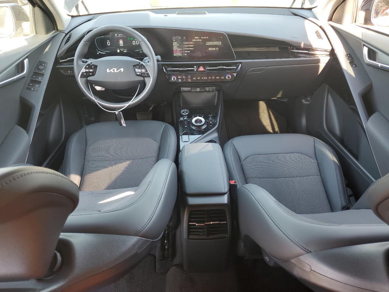2025 KIA Niro