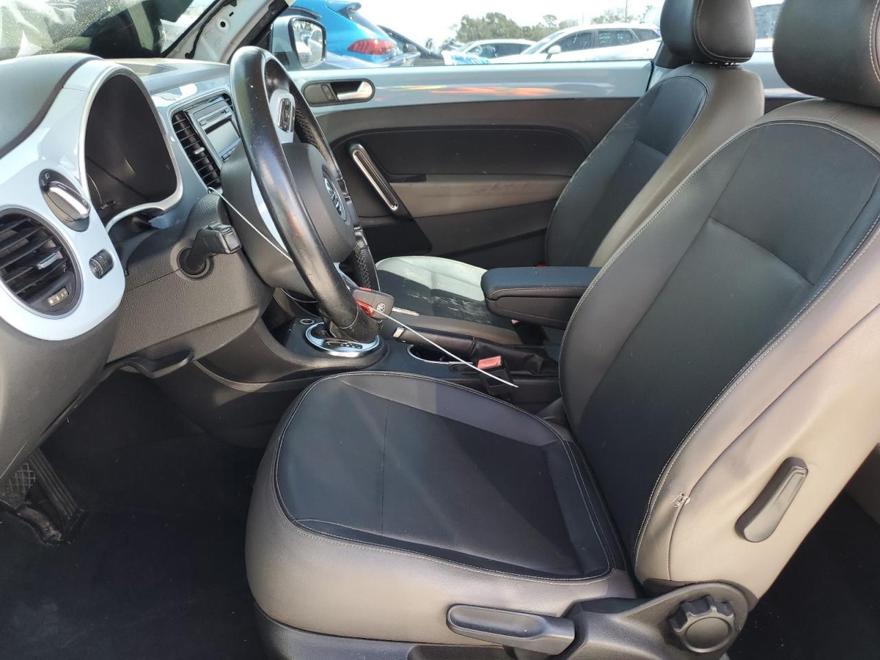 2014 VOLKSWAGEN Beetle