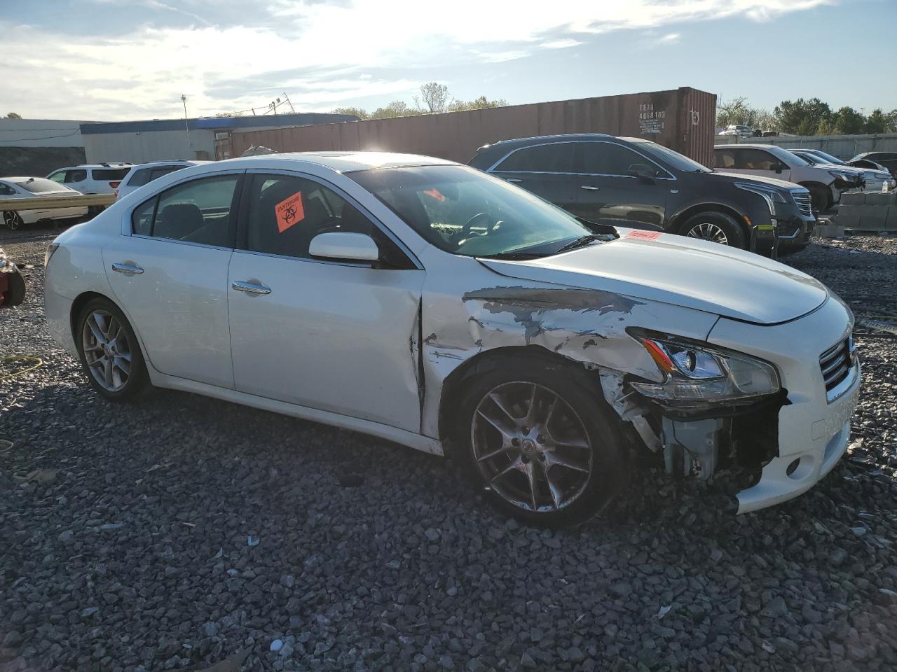 2013 NISSAN Maxima