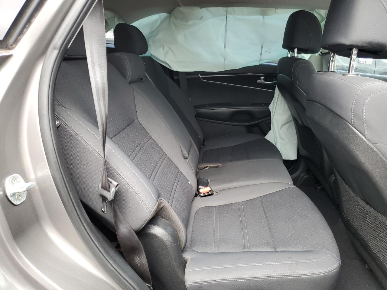 2017 KIA SORENTO