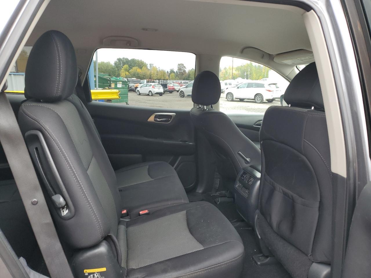 2017 NISSAN PATHFINDER