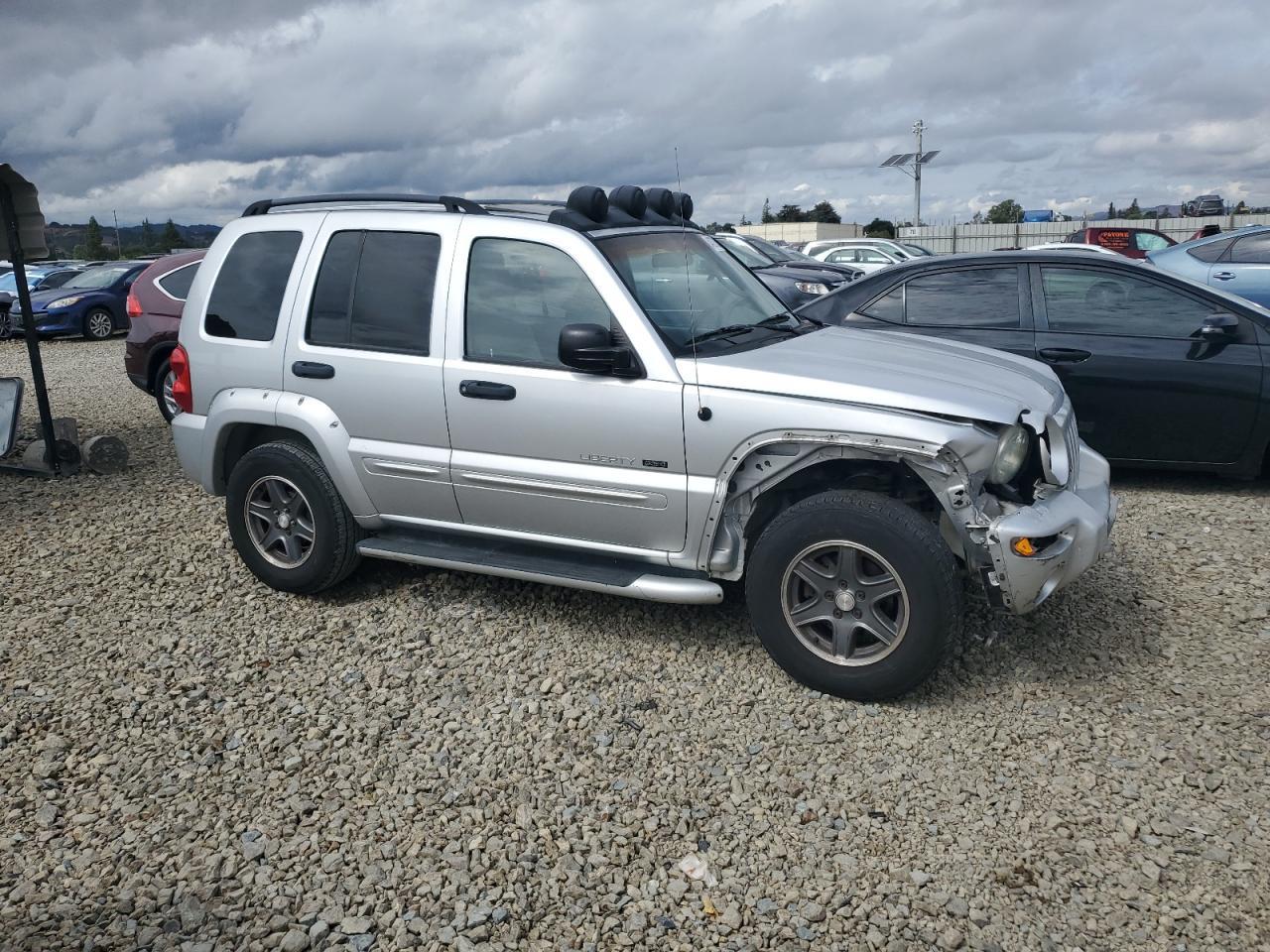 2002 JEEP Liberty