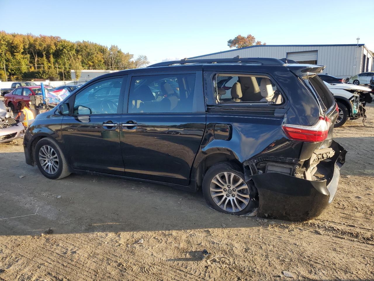 2020 TOYOTA SIENNA