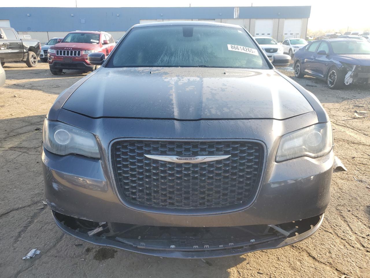 2016 CHRYSLER 300