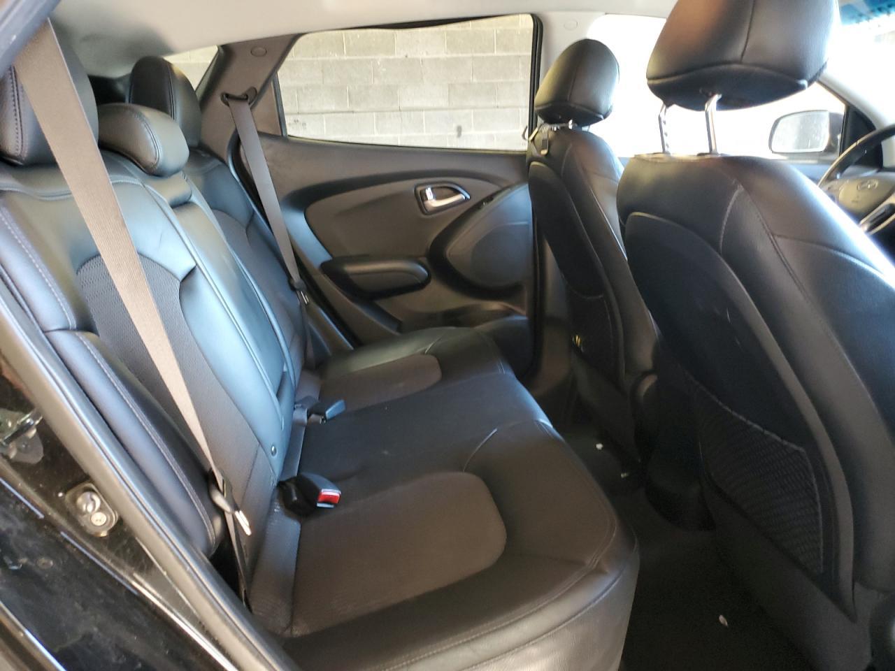 2011 HYUNDAI TUCSON