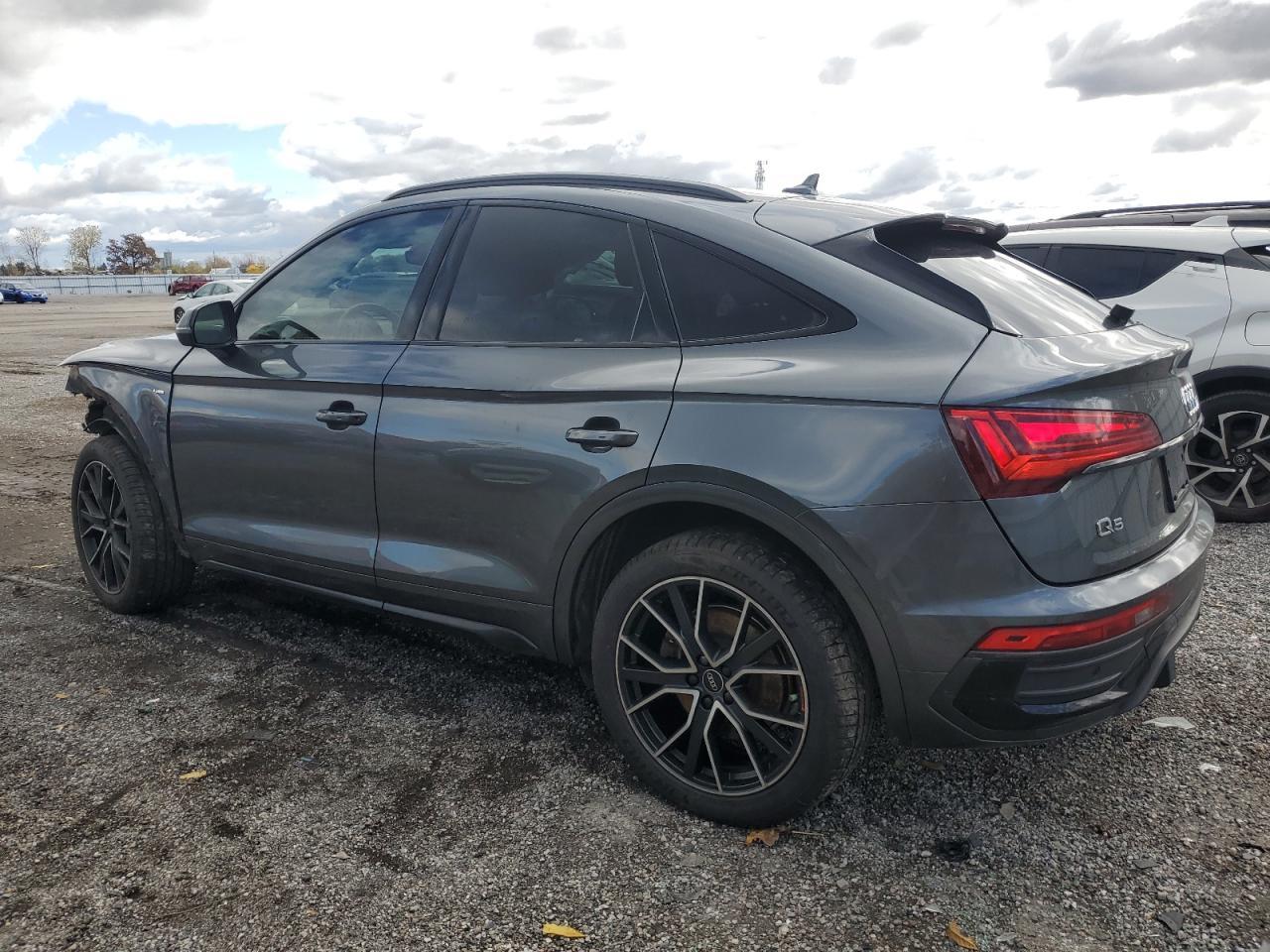 2022 AUDI Q5