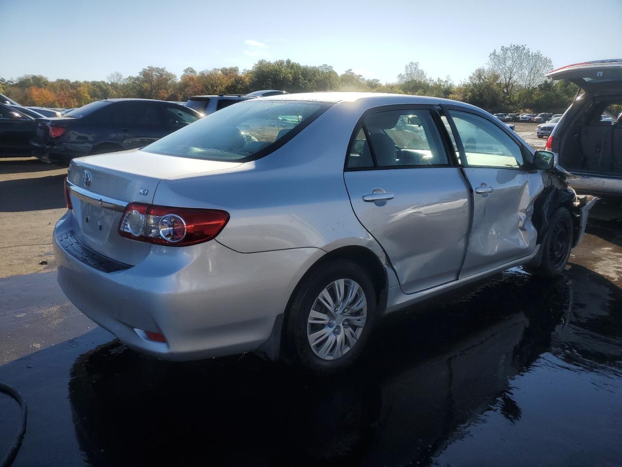2011 TOYOTA COROLLA