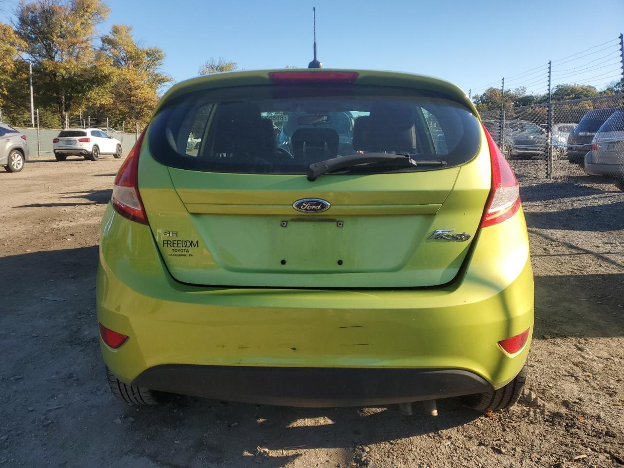 2011 FORD Fiesta