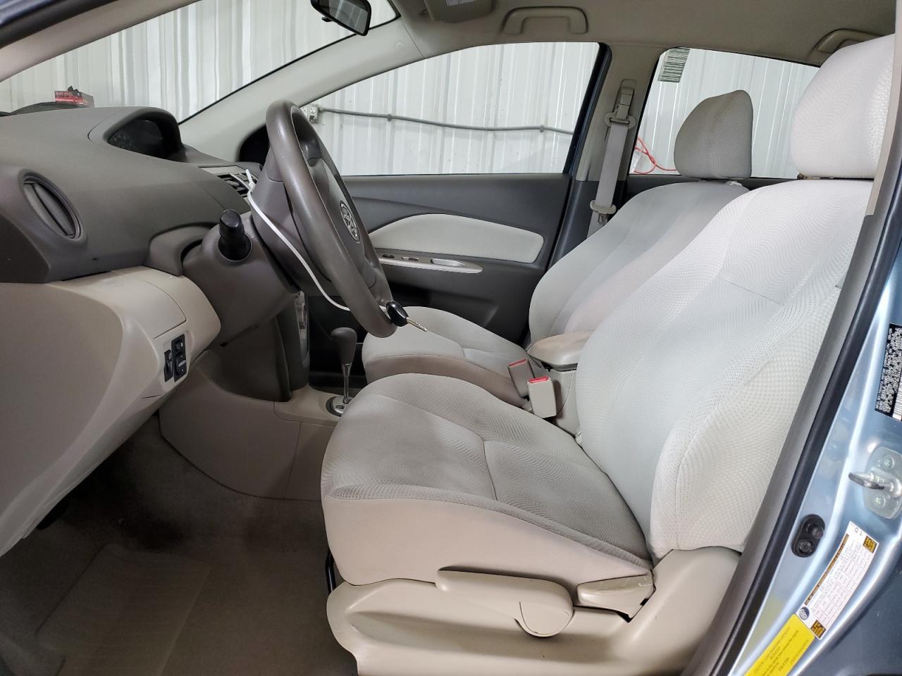 2010 TOYOTA YARIS