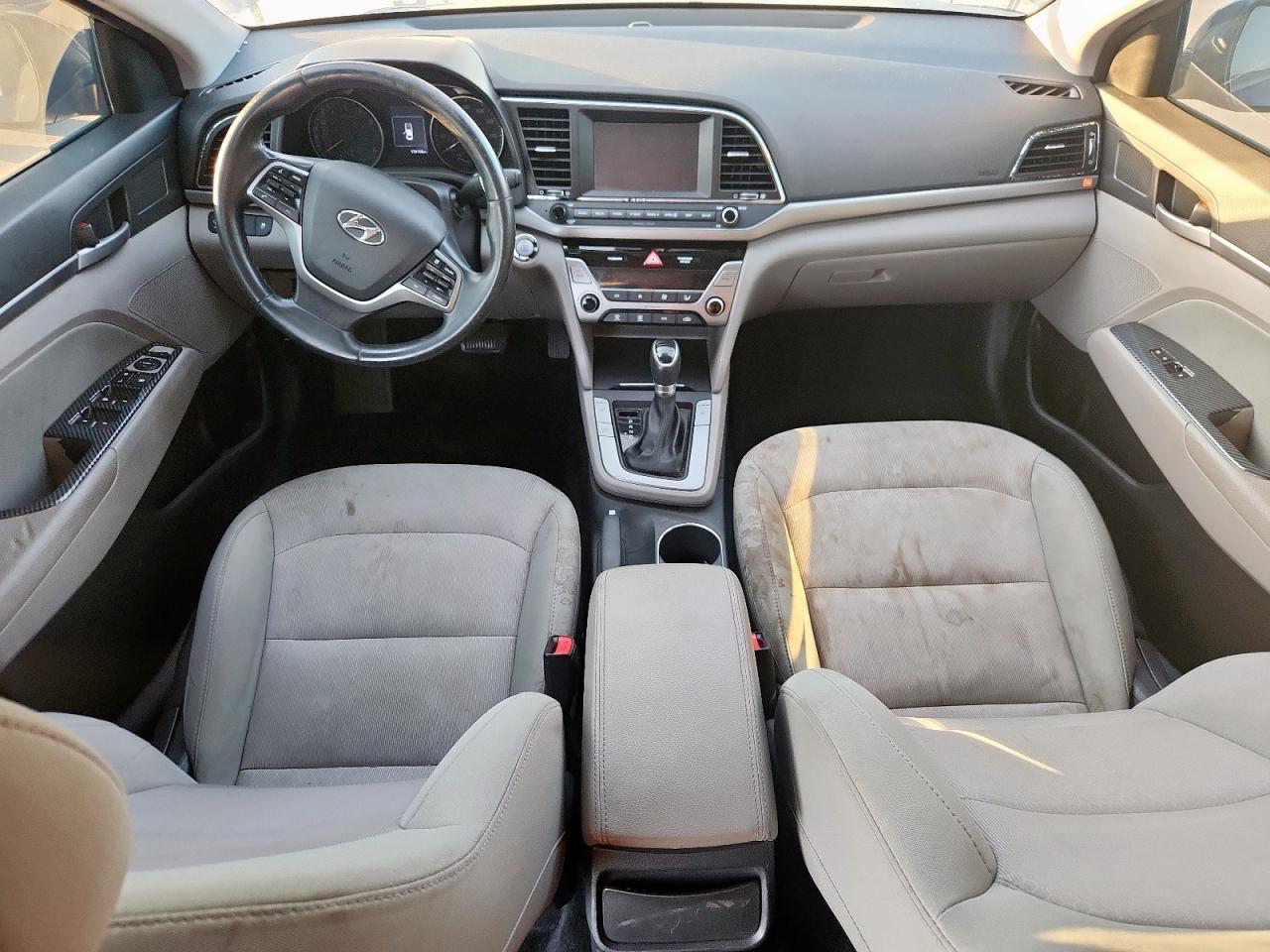 2017 HYUNDAI ELANTRA