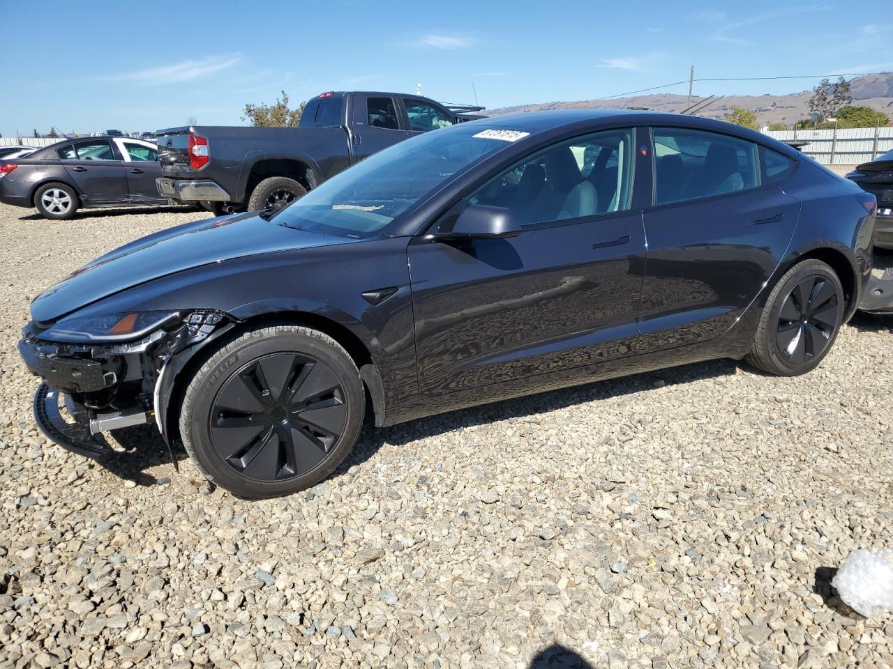 2025 TESLA MODEL 3
