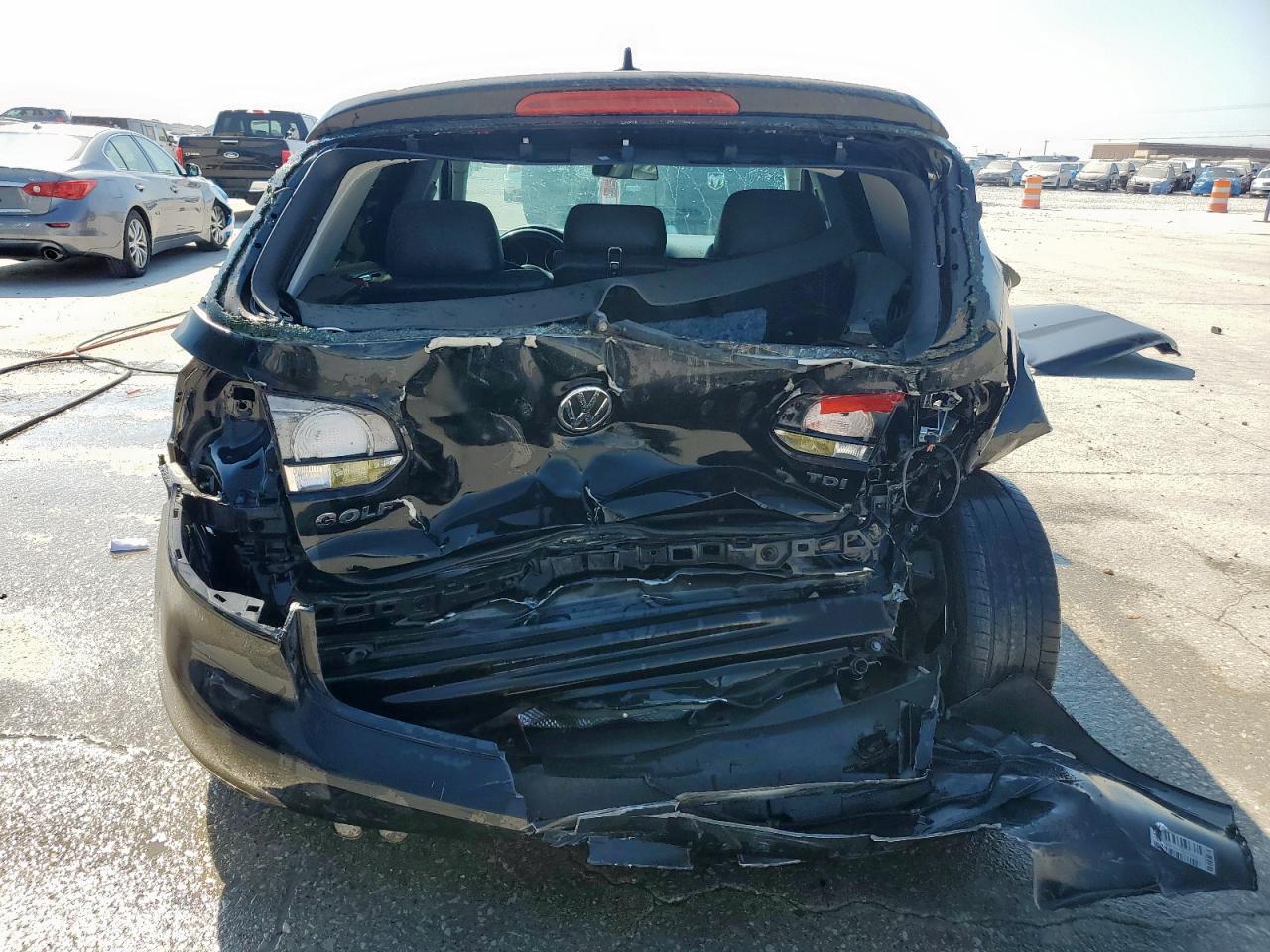 2012 VOLKSWAGEN GOLF