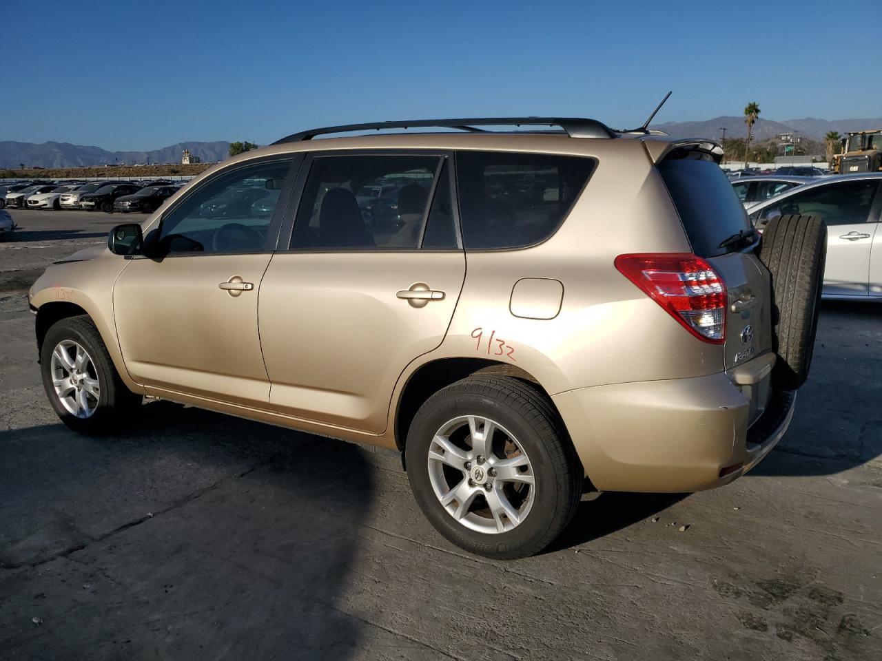 2011 TOYOTA RAV4