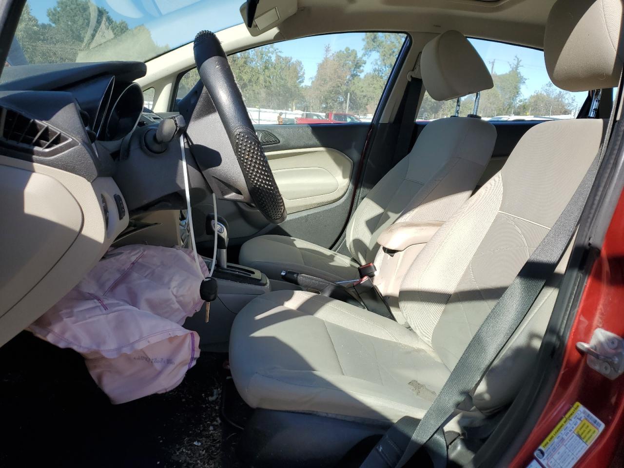2014 FORD Fiesta