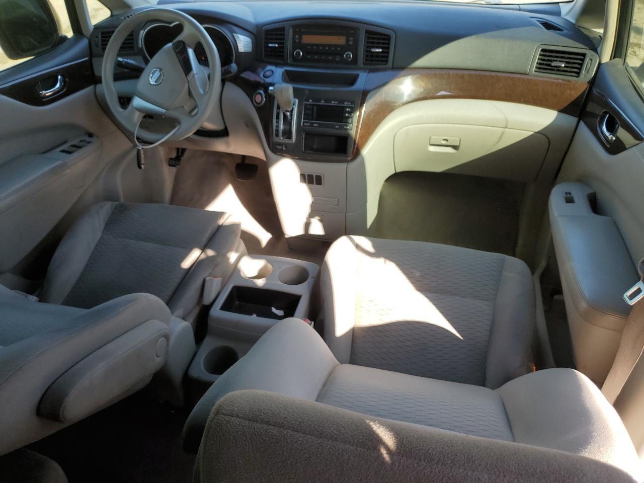 2015 NISSAN Quest
