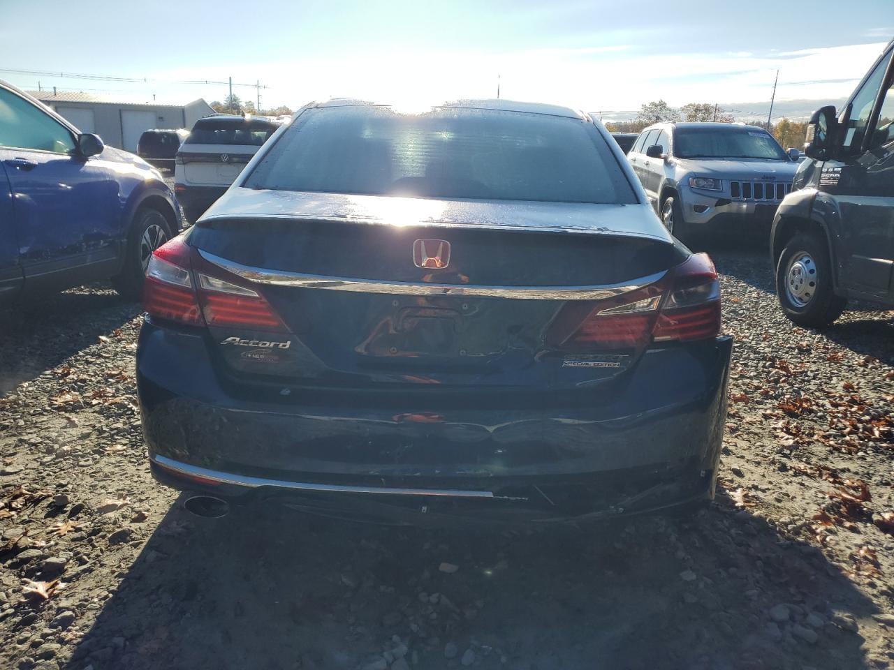 2017 HONDA ACCORD