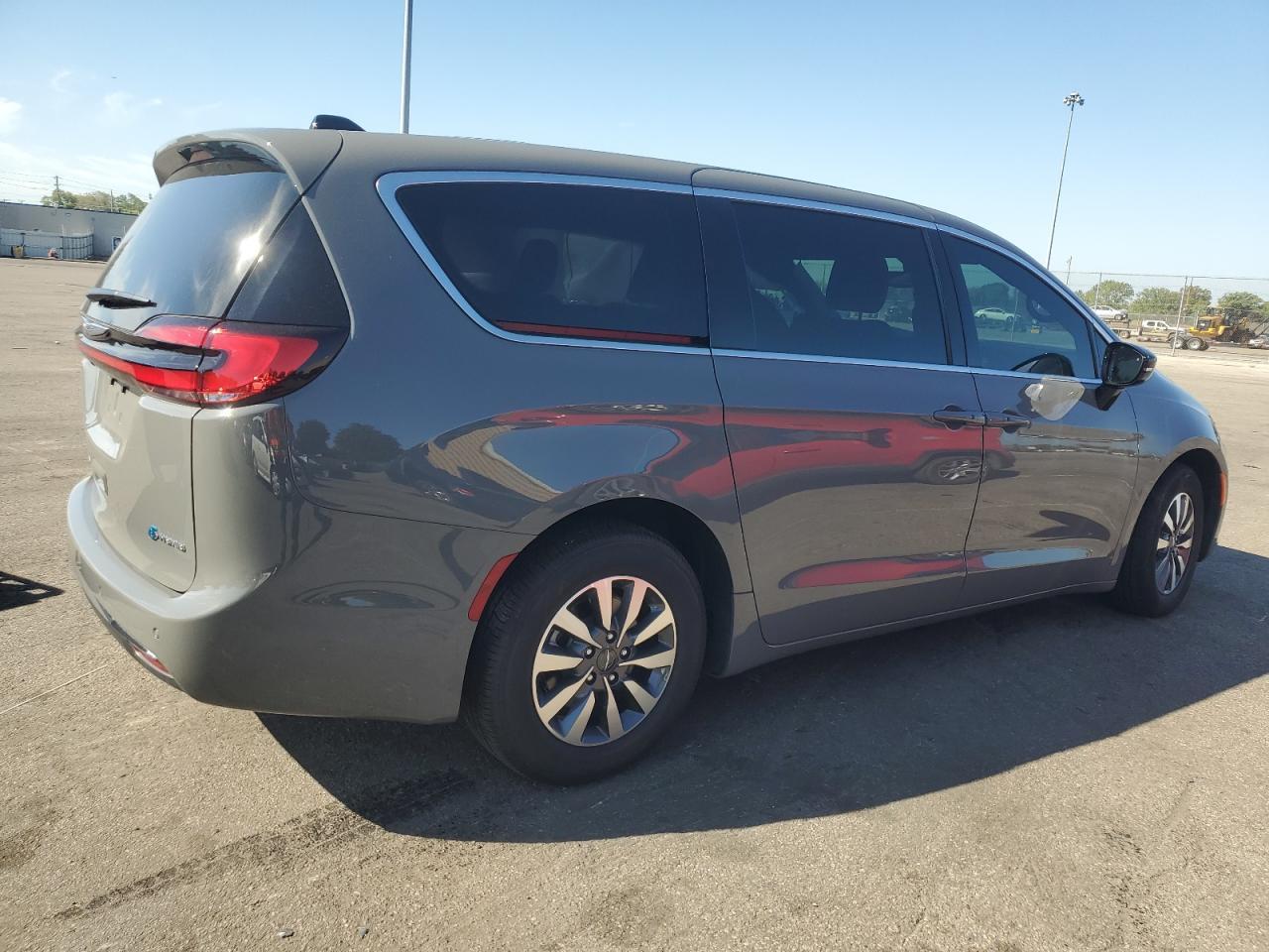 2025 CHRYSLER Pacifica