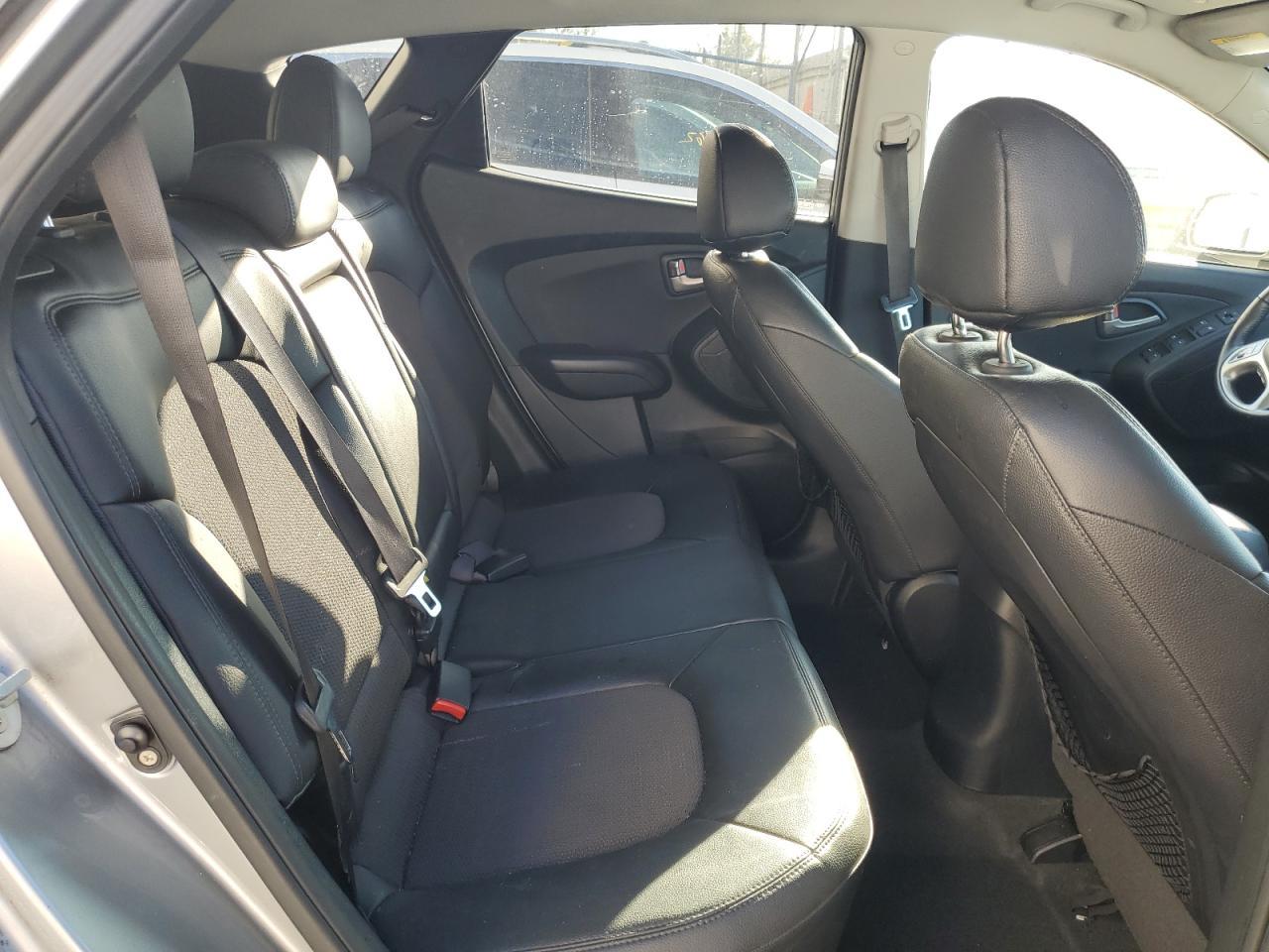 2012 HYUNDAI TUCSON