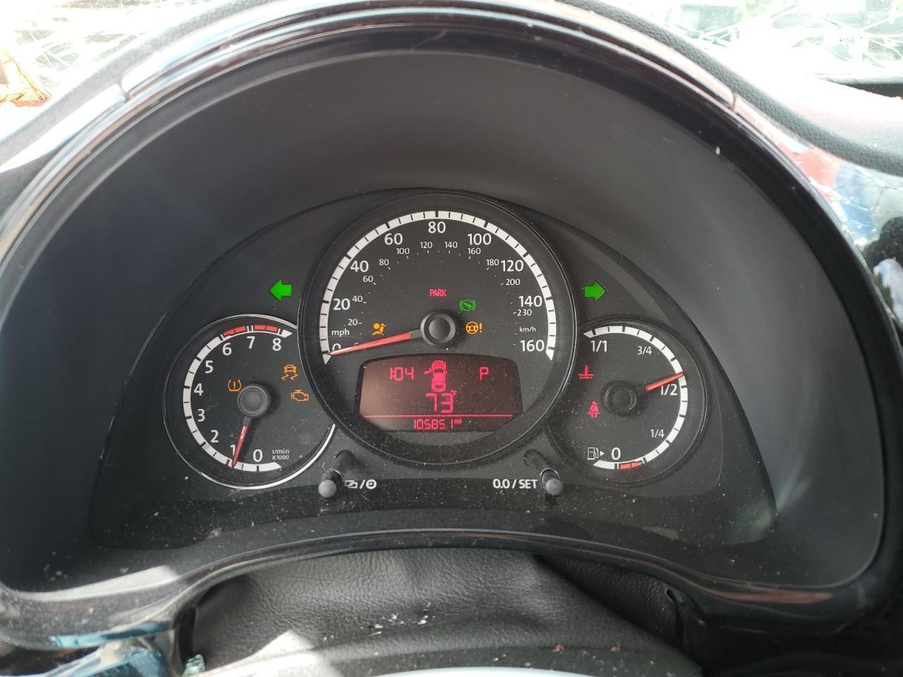 2015 VOLKSWAGEN Beetle