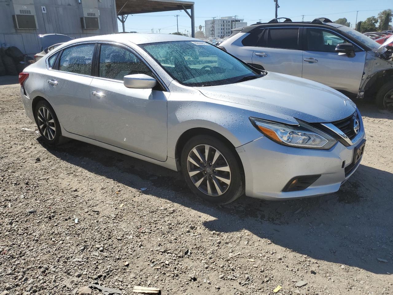 2017 NISSAN ALTIMA