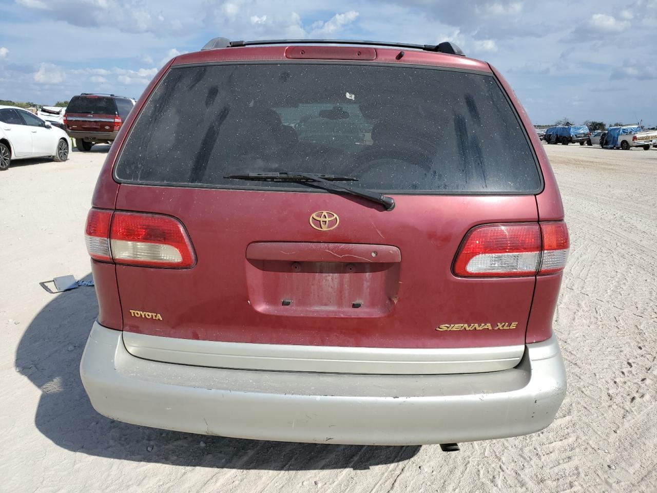 1998 TOYOTA SIENNA