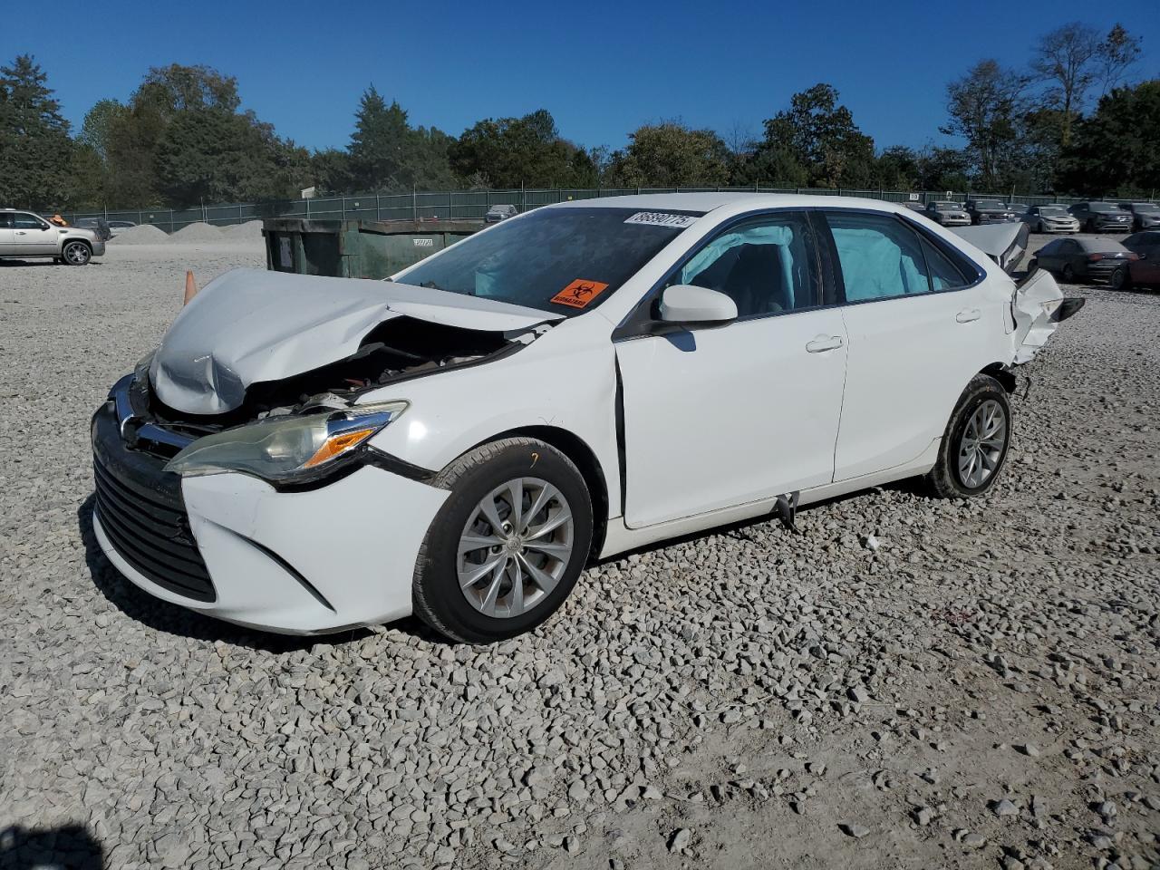2016 TOYOTA CAMRY