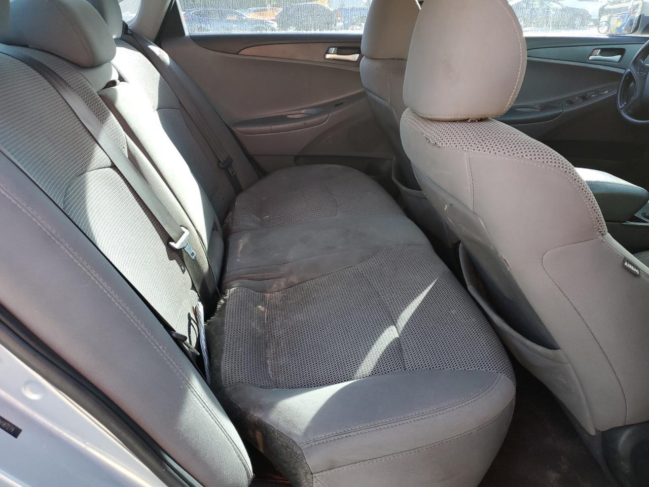 2011 HYUNDAI SONATA
