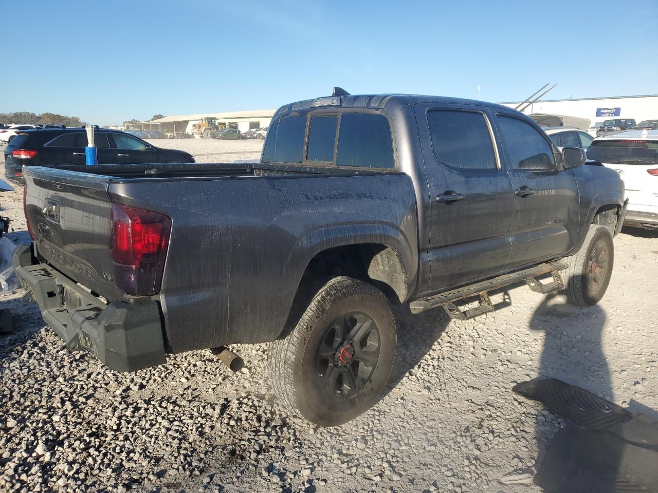 2016 TOYOTA TACOMA