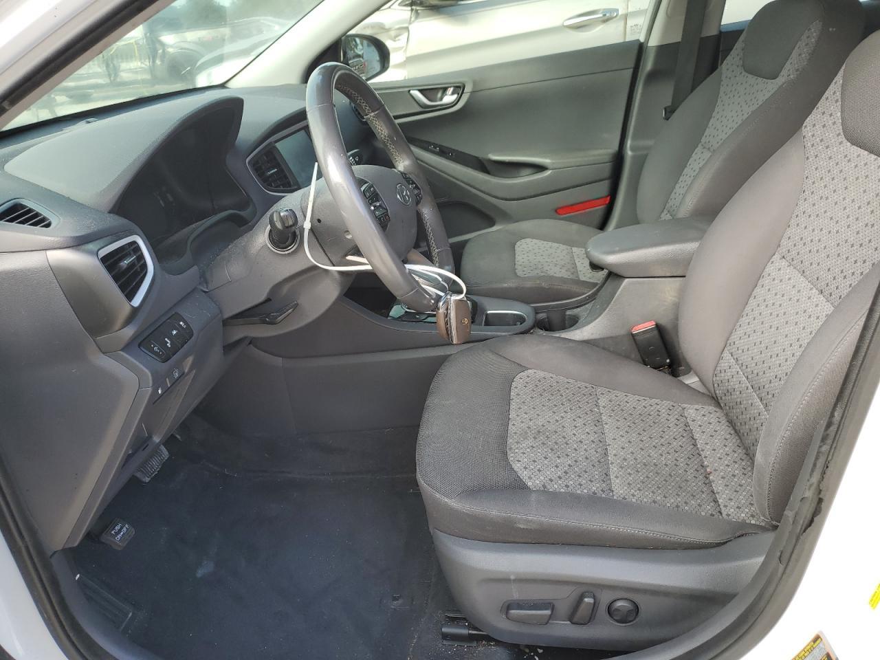 2017 HYUNDAI Ioniq