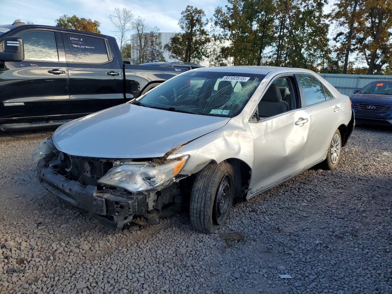 2014 TOYOTA CAMRY