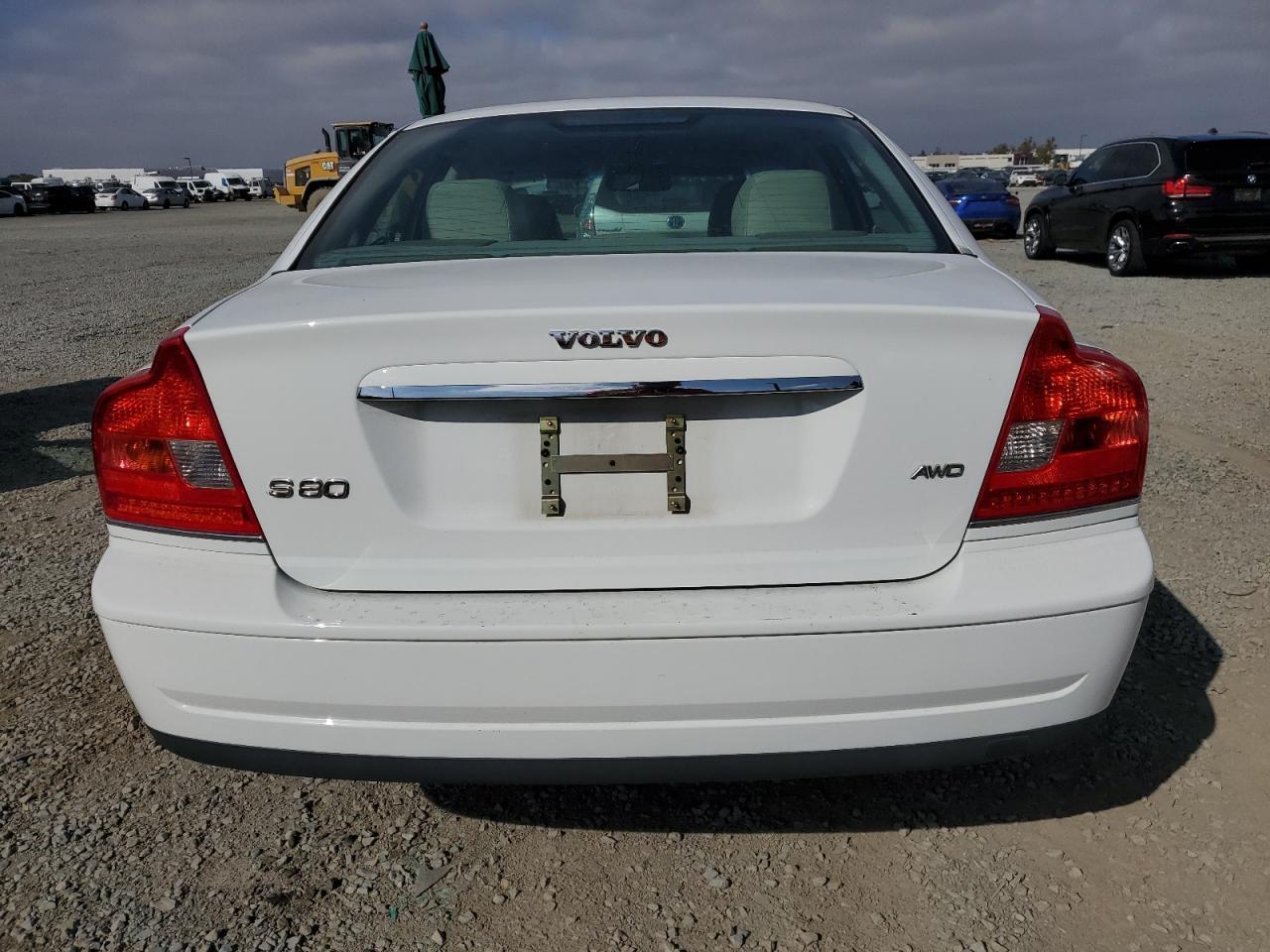 2004 VOLVO S80
