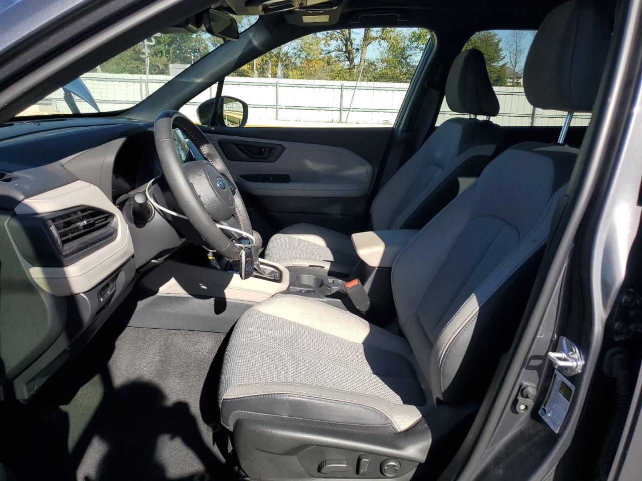 2025 SUBARU FORESTER