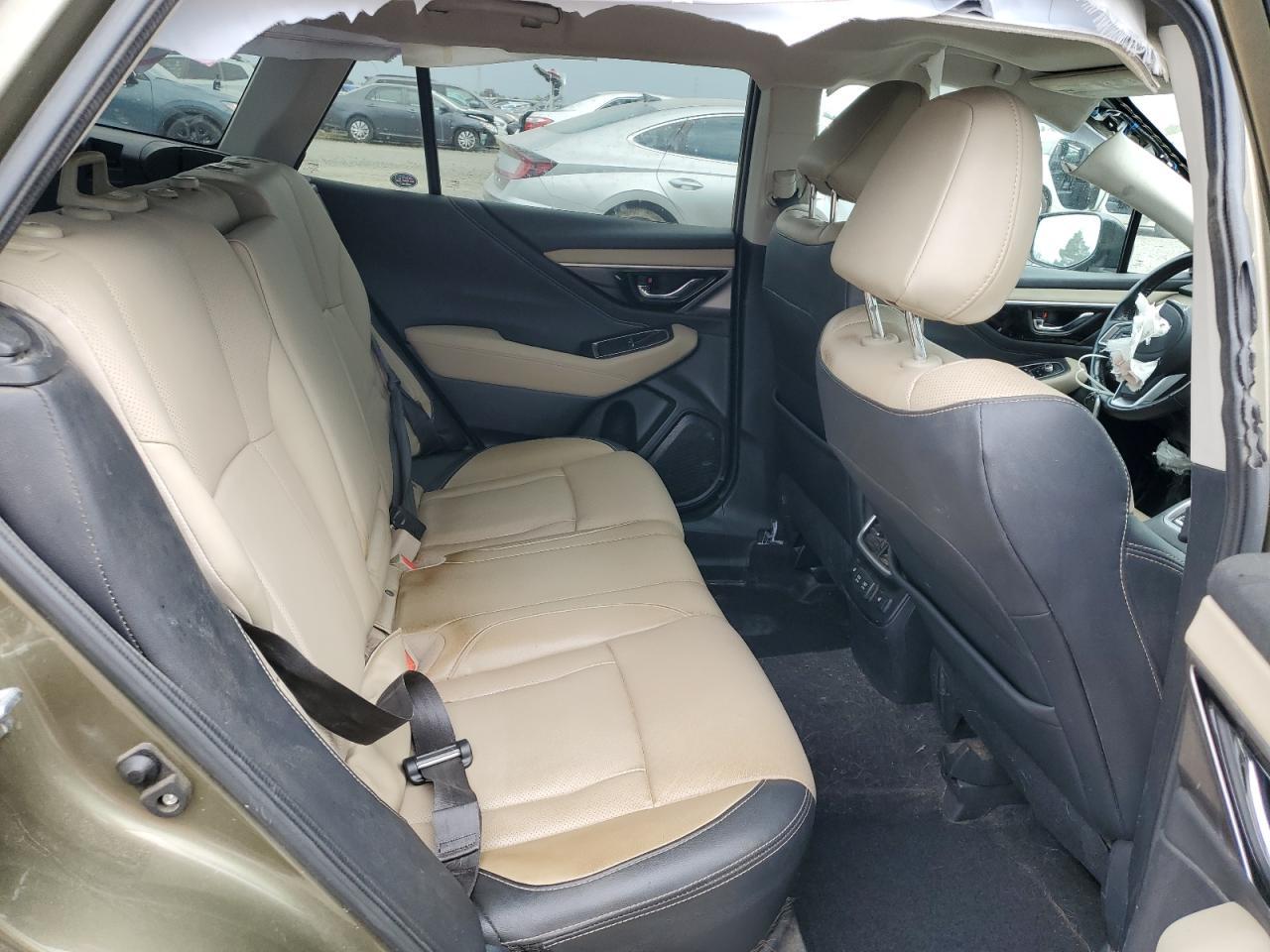 2021 SUBARU Outback