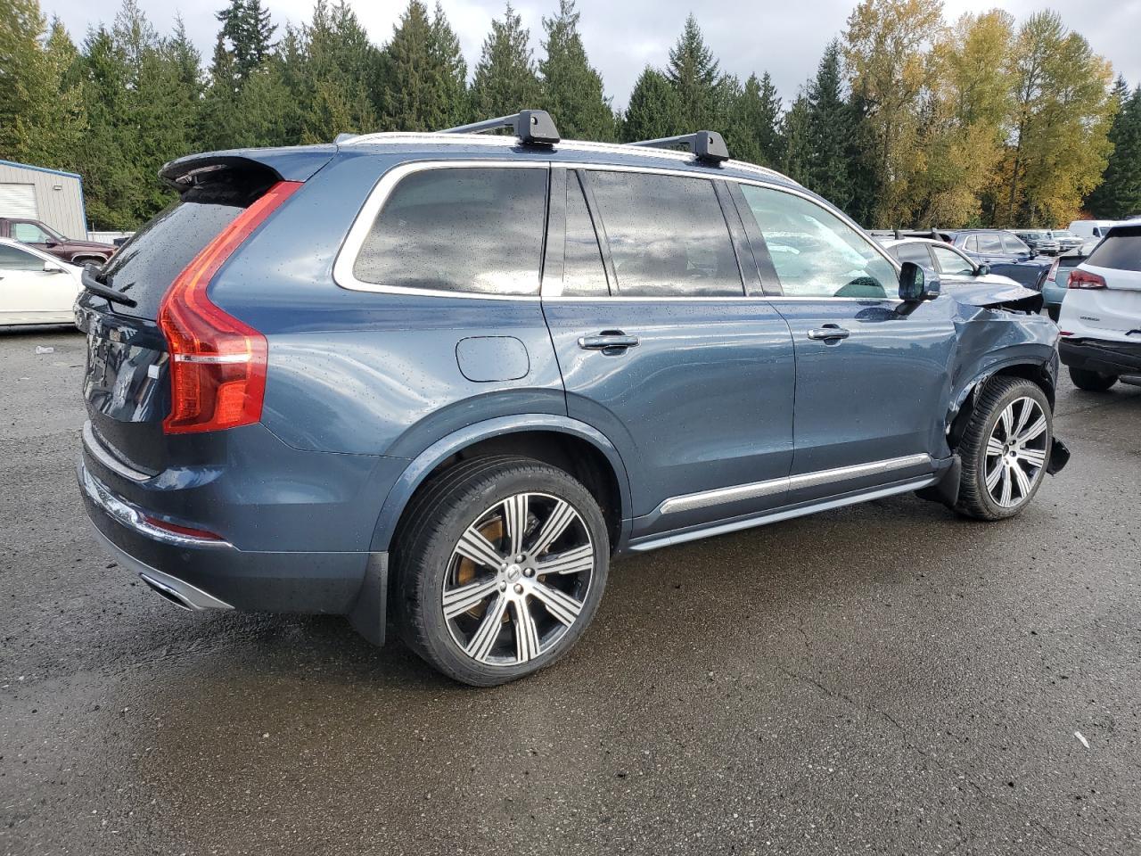 2021 VOLVO XC90