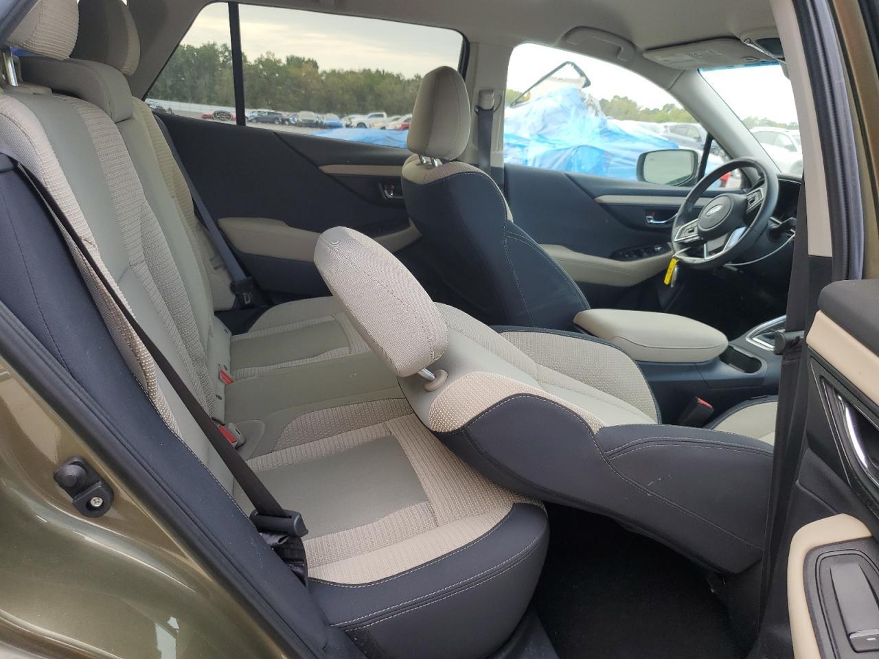 2021 SUBARU Outback