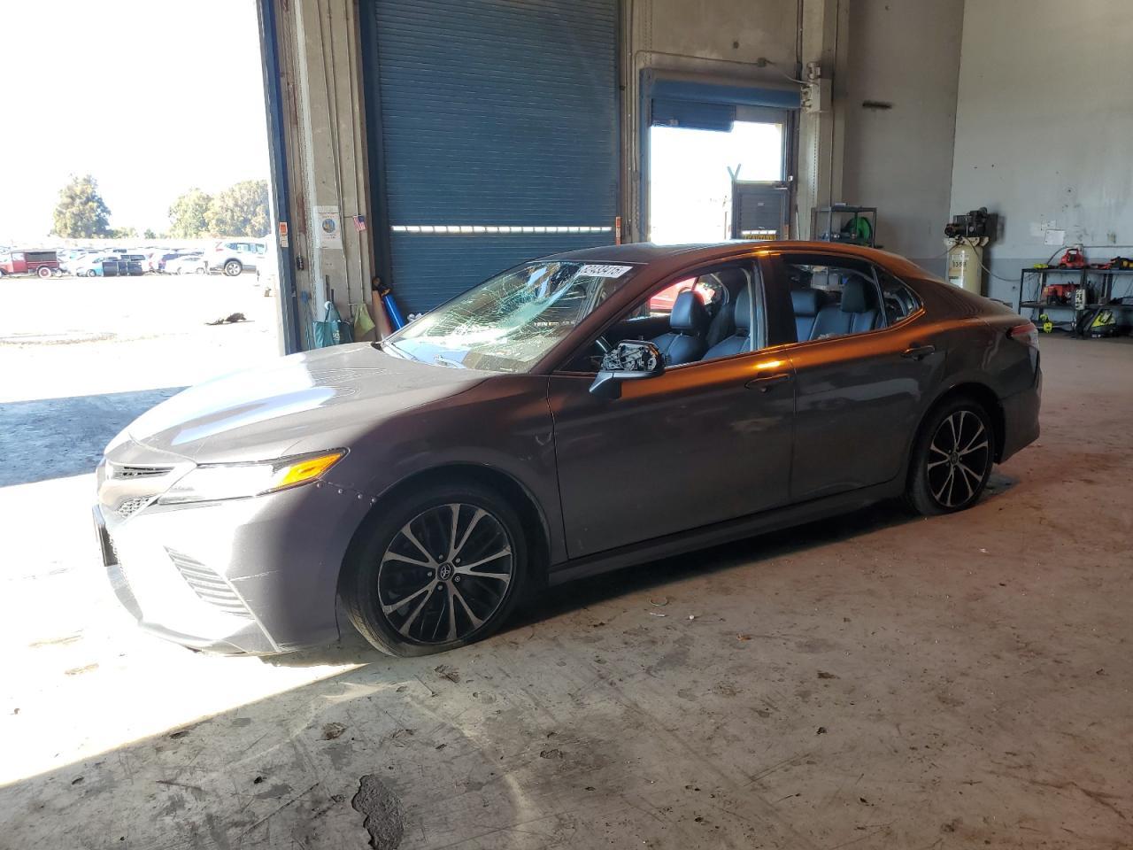 2019 TOYOTA CAMRY