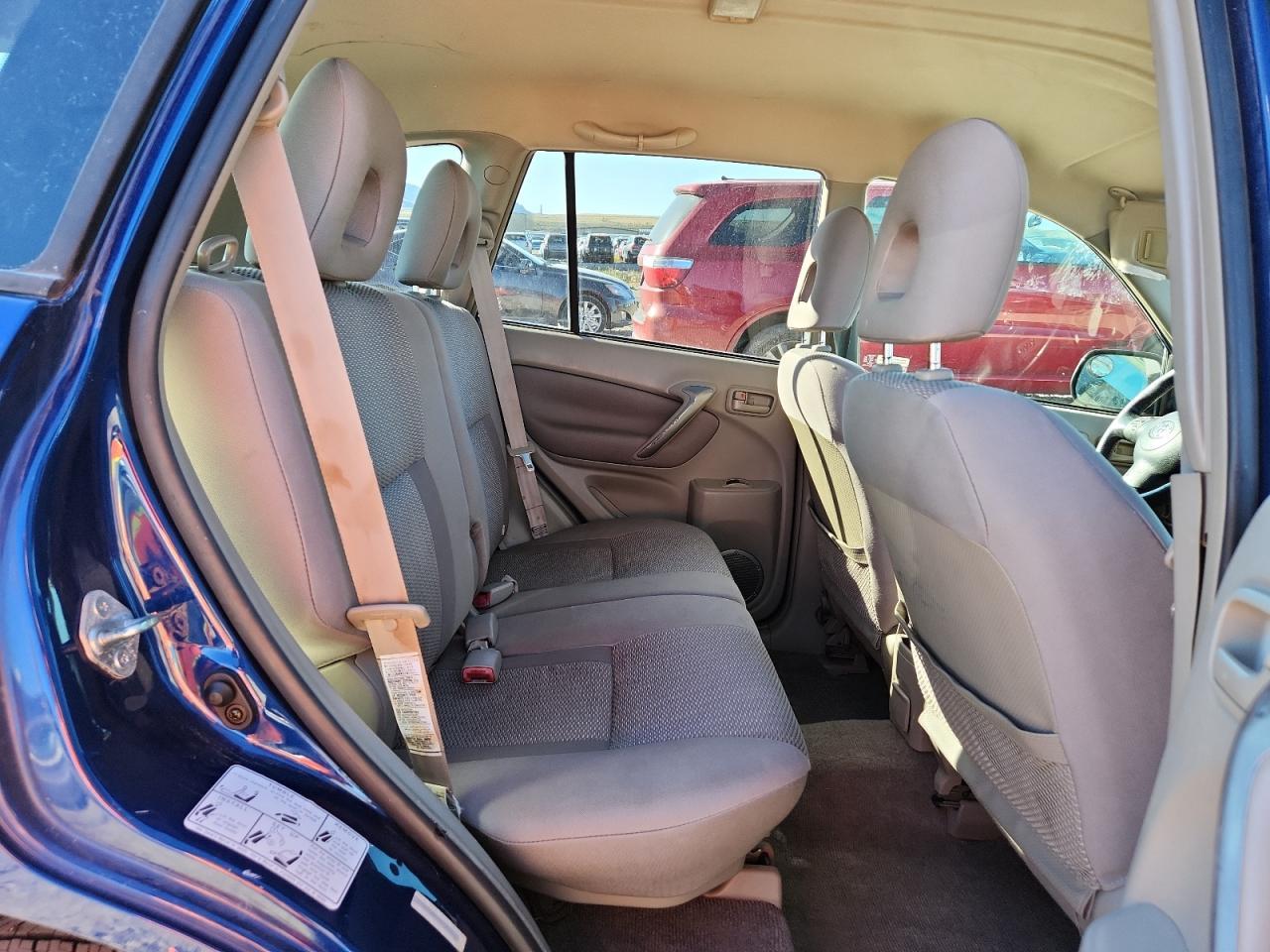 2004 TOYOTA RAV4