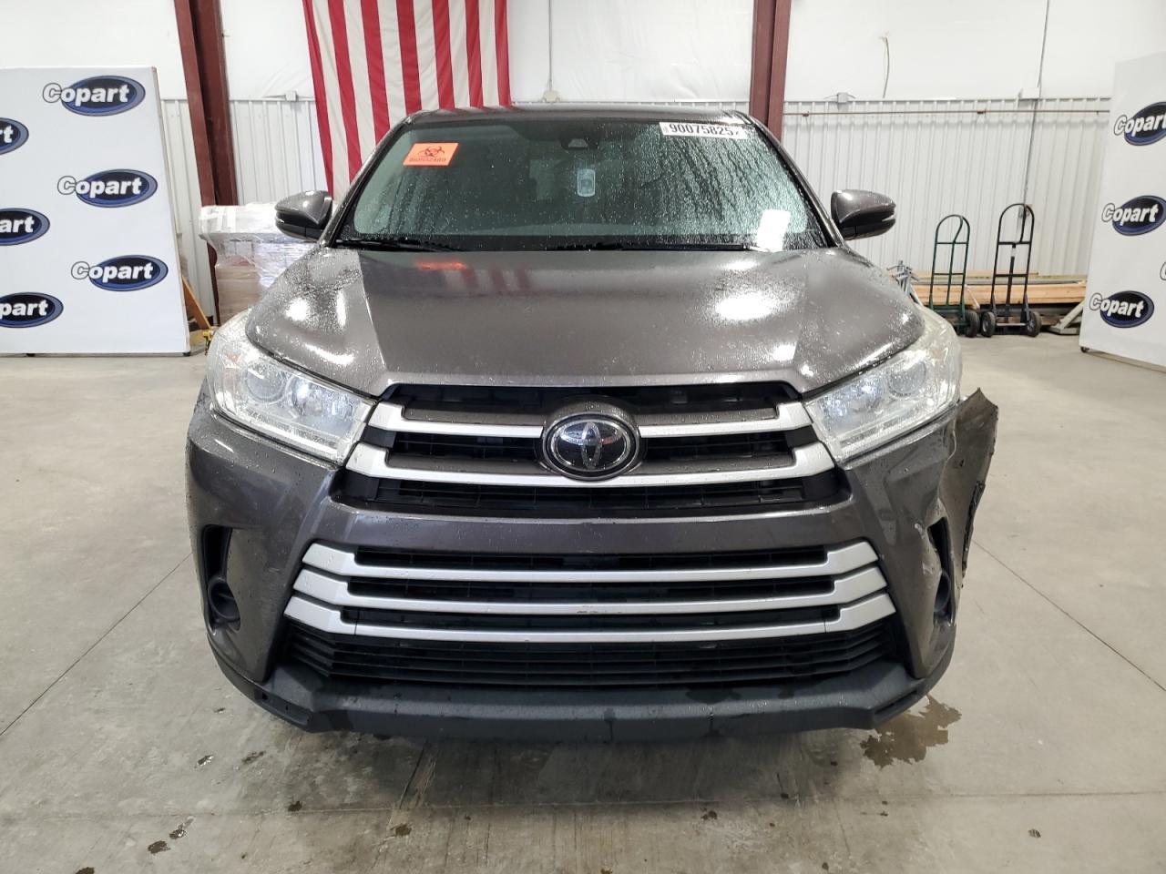 2018 TOYOTA HIGHLANDER