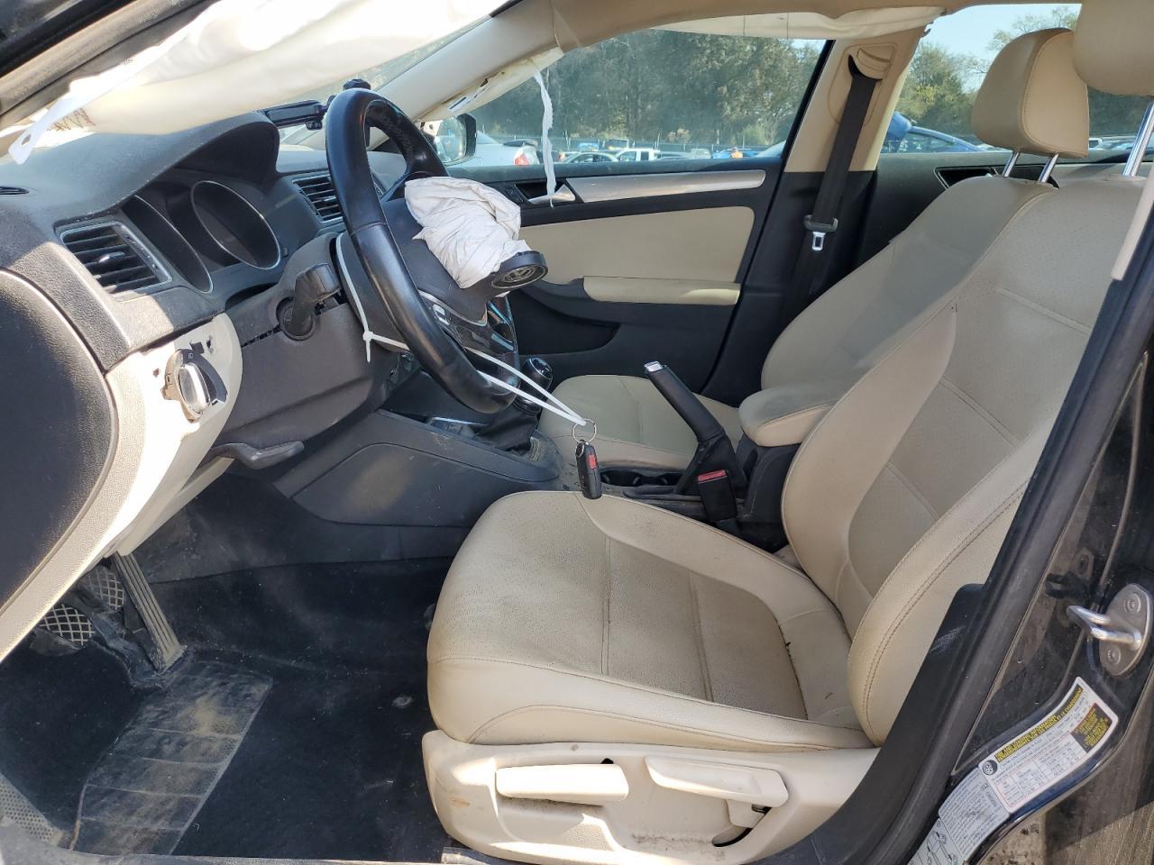 2017 VOLKSWAGEN JETTA