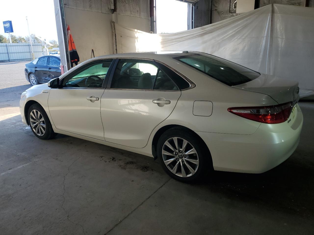 2017 TOYOTA CAMRY