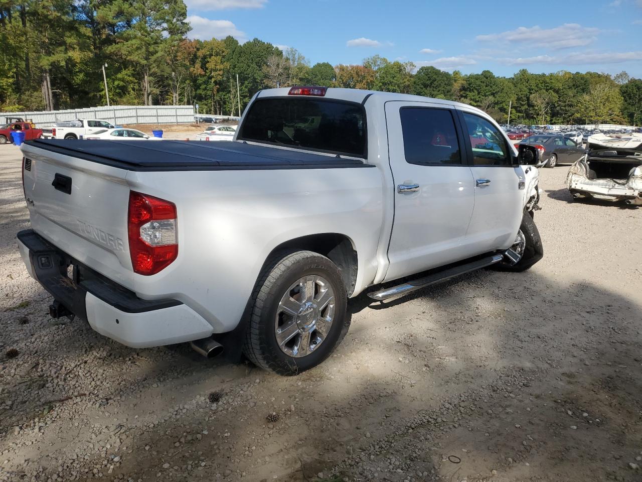 2017 TOYOTA TUNDRA