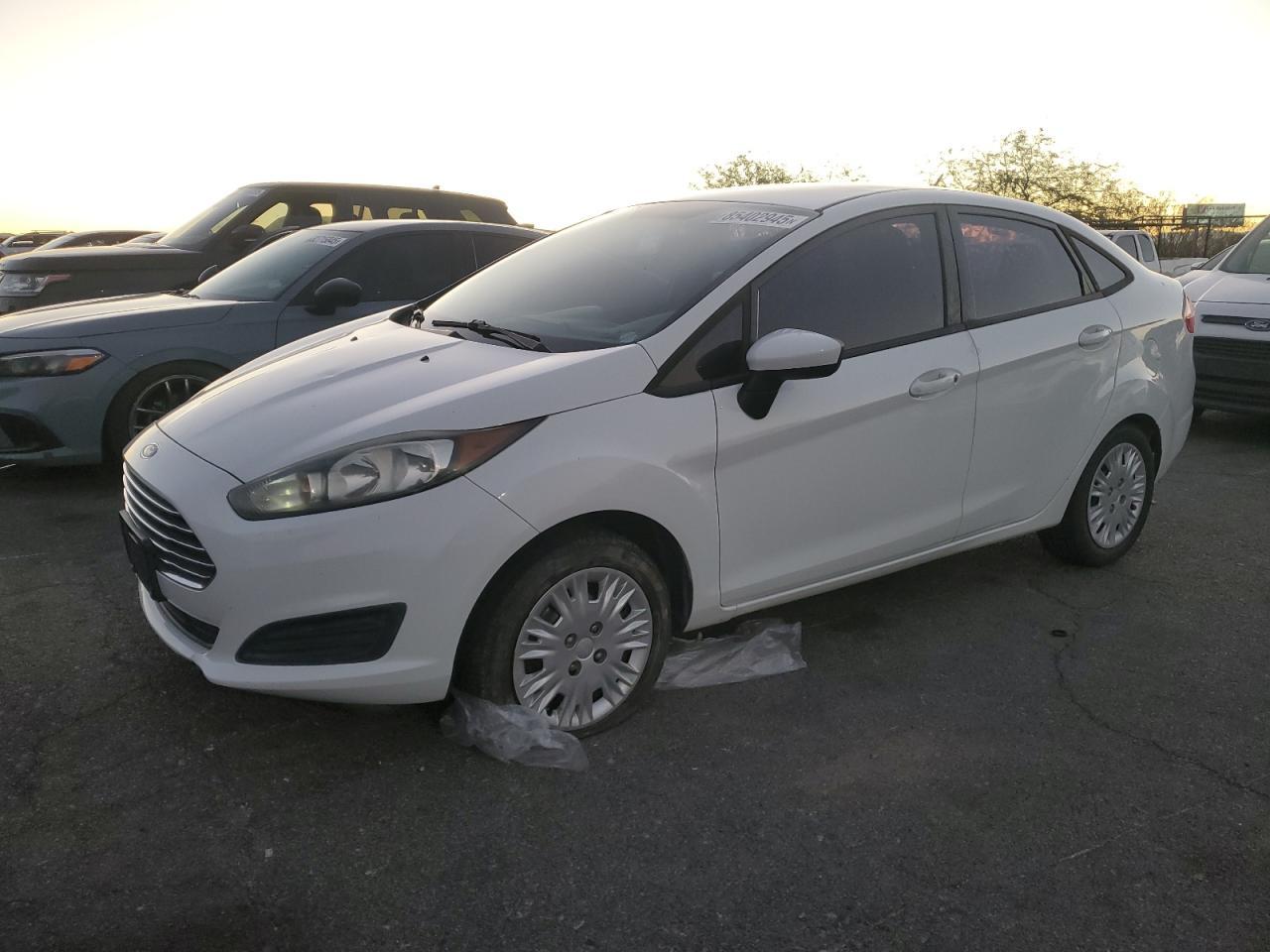 2014 FORD Fiesta