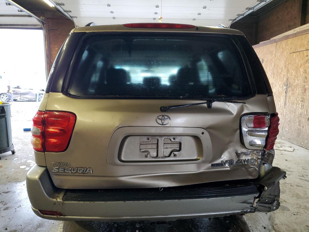 2002 TOYOTA Sequoia