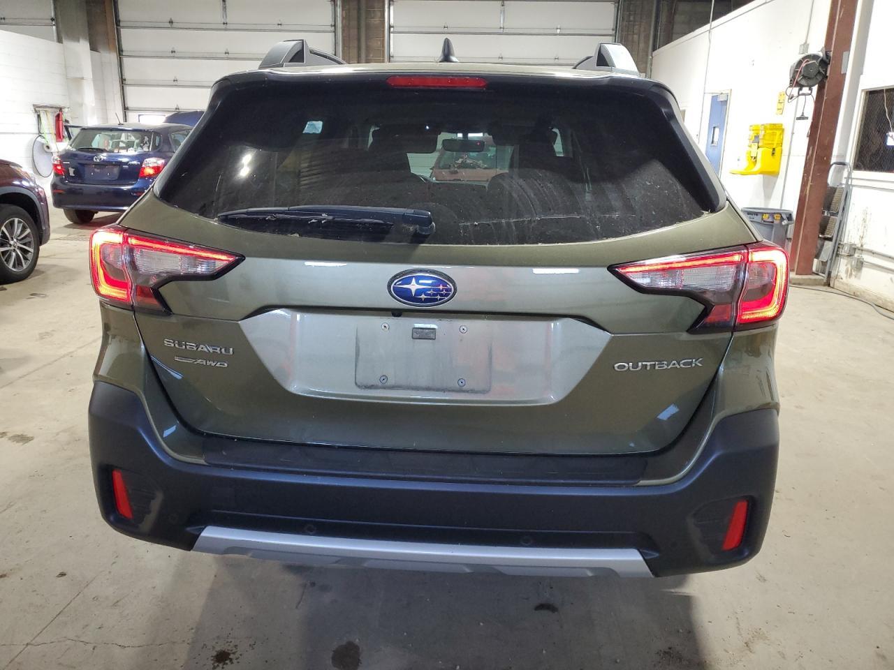 2021 SUBARU Outback